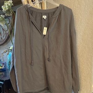 Aerie Women's Gray V-Neck Pullover Hoodie with Tie